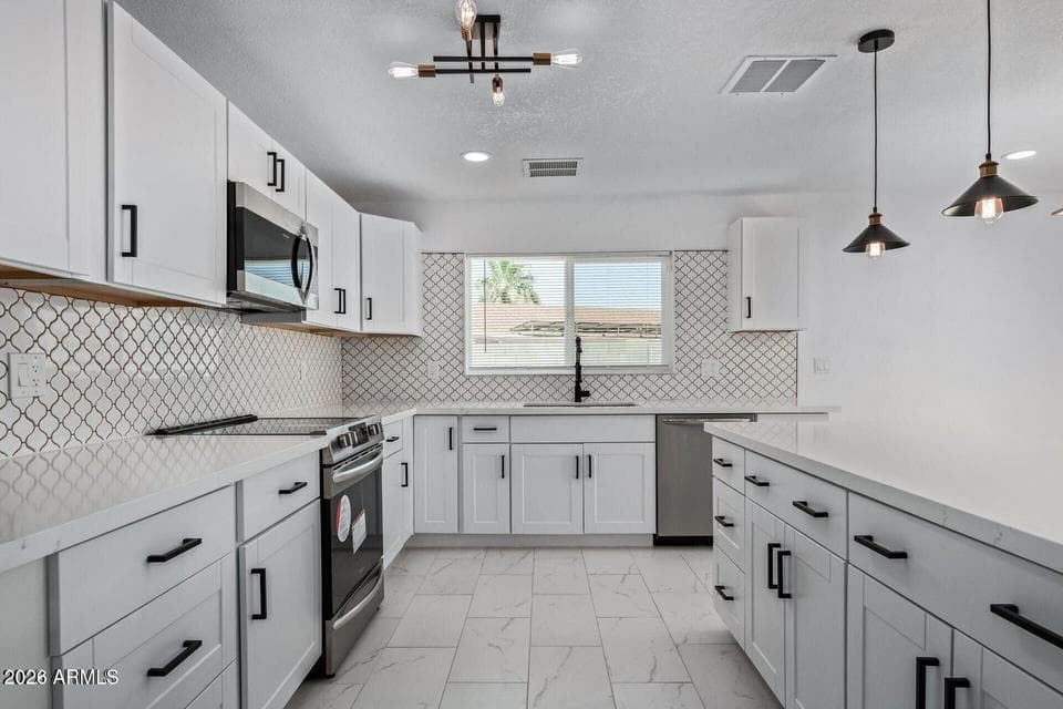15248 N 38TH Street, Phoenix, AZ 85032 — photo 1 of 14