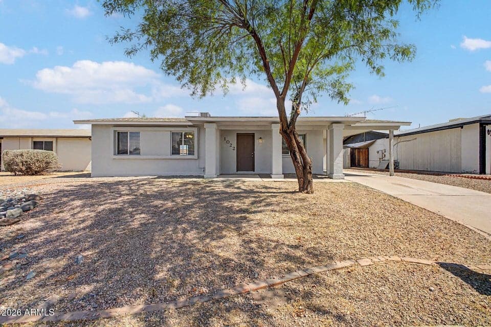 1022 W ANDERSON Drive, Phoenix, AZ 85023 — photo 1 of 26