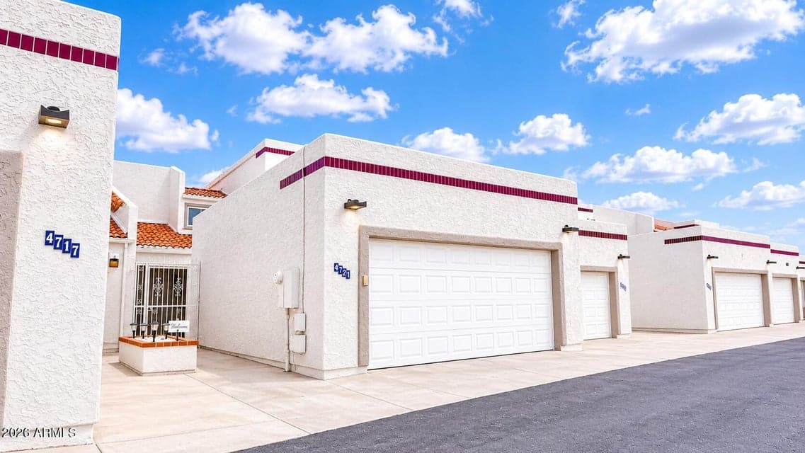 4721 W EVA Street, Glendale, AZ 85302 — photo 1 of 27