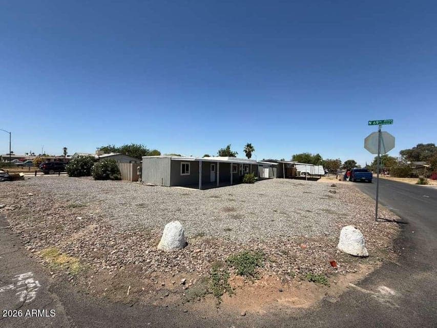 15432 N 69TH Avenue, Peoria, AZ 85382 — photo 1 of 16
