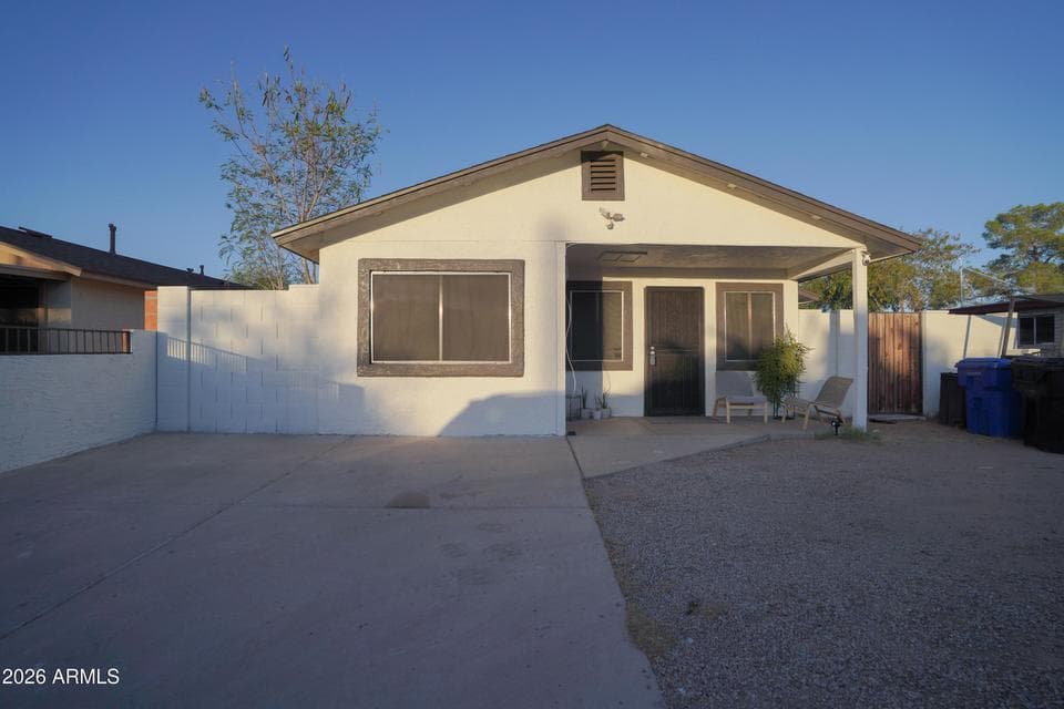 729 S 2ND Street, Avondale, AZ 85323 — photo 1 of 21