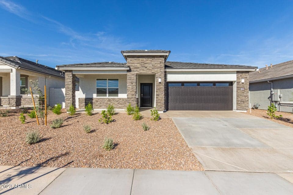 18646 W BUCKSKIN Trail, Wittmann, AZ 85361 — photo 1 of 32