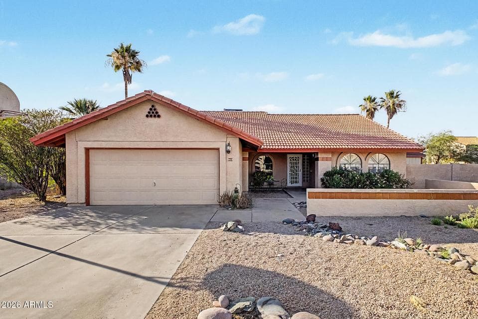 562 E HACKAMORE Street, Mesa, AZ 85203 — photo 1 of 49