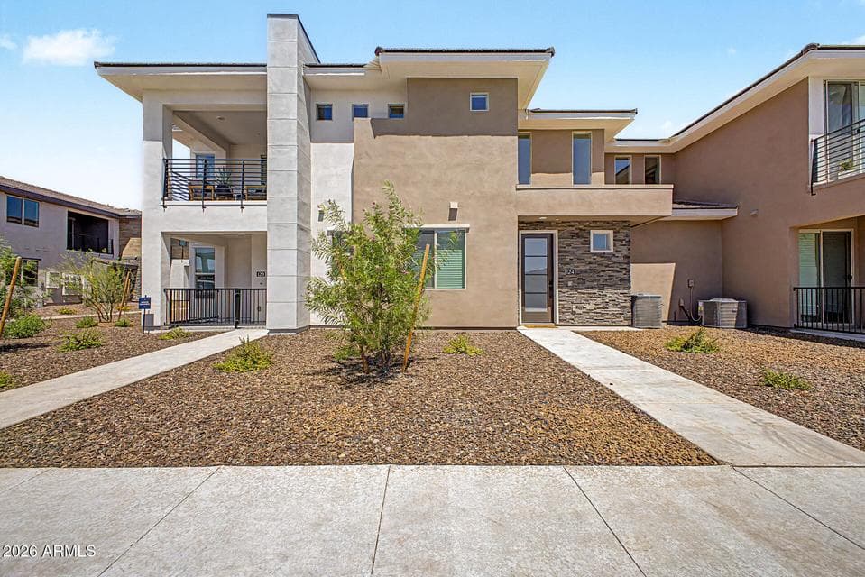 2121 W SONORAN DESERT Drive 124, Phoenix, AZ 85085 — photo 1 of 51