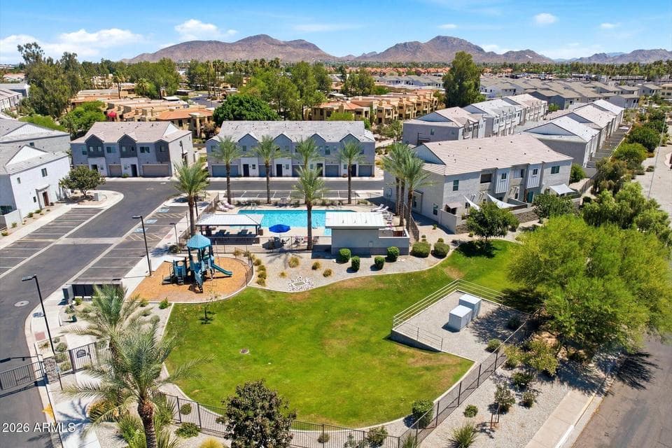 2279 W LAURIE Lane, Phoenix, AZ 85021 — photo 1 of 32