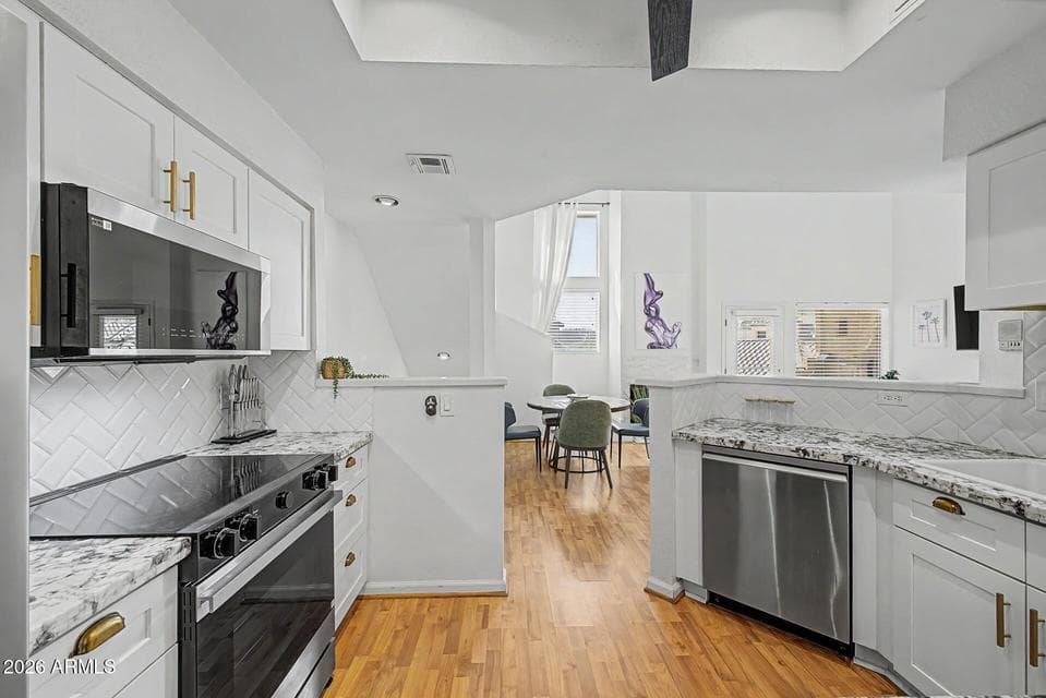 101 N 7TH Street 212, Phoenix, AZ 85034 — photo 1 of 34