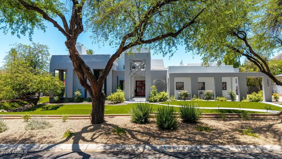 4647 E SANNA Street, Phoenix, AZ 85028 — photo 1 of 64