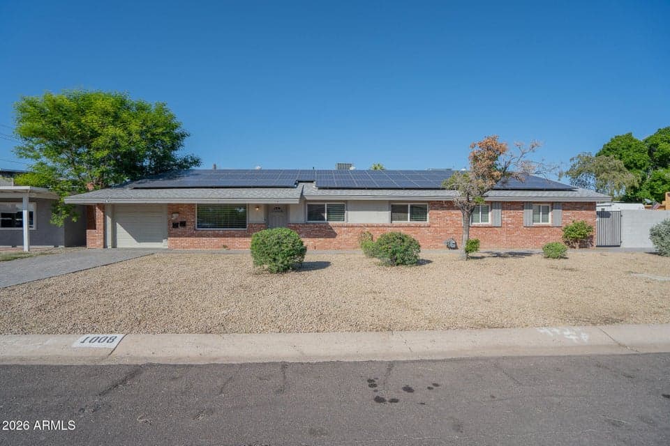 1008 E Citrus Way, Phoenix, AZ 85014 — photo 1 of 47