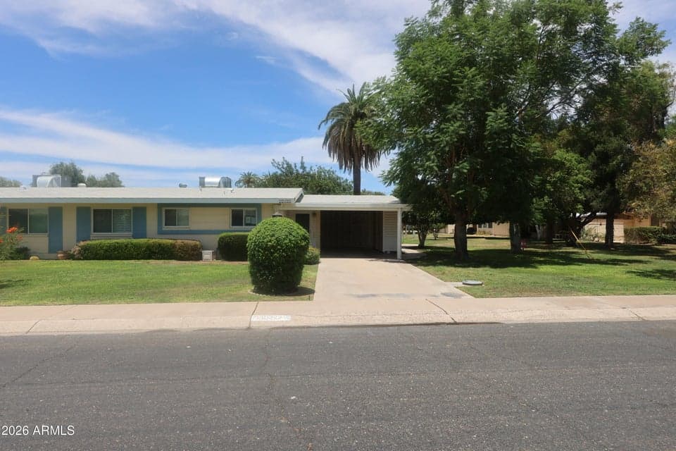 10222 W SNEAD Circle S, Sun City, AZ 85351 — photo 1 of 29