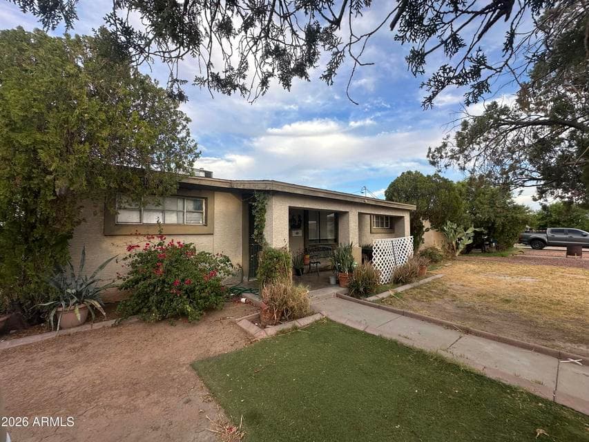 1419 N 28TH Place, Phoenix, AZ 85008 — photo 1 of 26