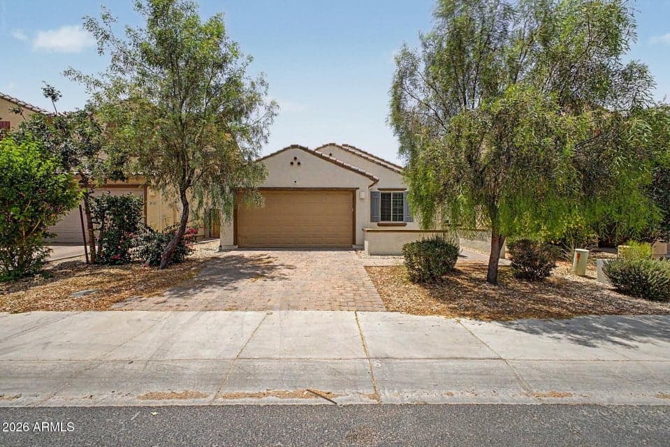 8747 W SOLANO Drive, Glendale, AZ 85305 — photo 1 of 25