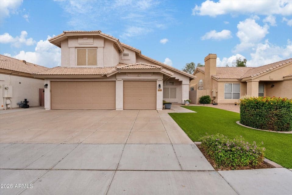 1048 W ELGIN Street, Chandler, AZ 85224 — photo 1 of 37