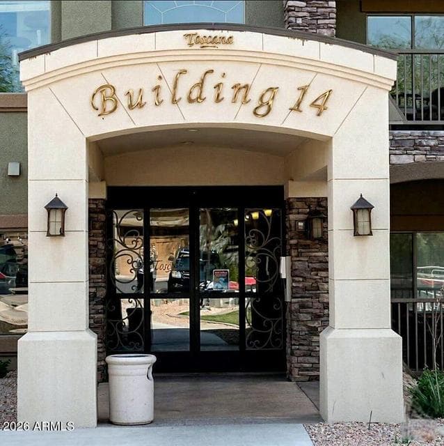 5350 E DEER VALLEY Drive E 3249, Phoenix, AZ 85054 — photo 1 of 9