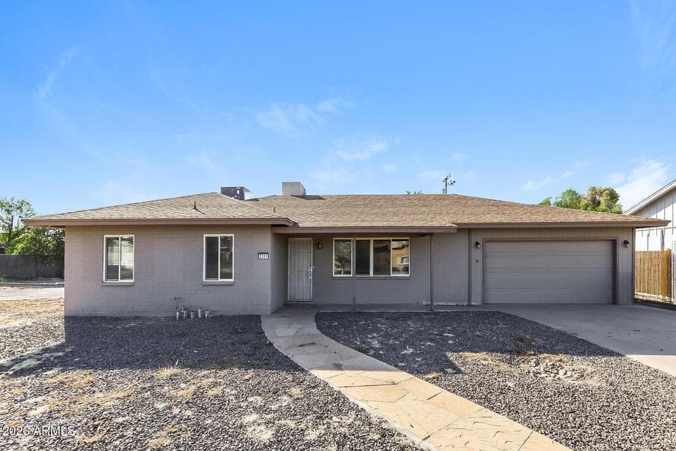 2301 W VILLAGE Drive, Phoenix, AZ 85023 — photo 1 of 21