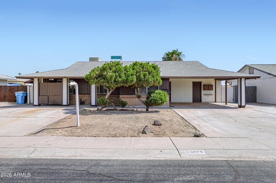 3823 W Greenway Road, Phoenix, AZ 85053 — photo 1 of 28