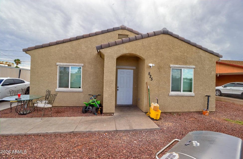 525 W 13TH Place, Casa Grande, AZ 85122 — photo 1 of 18