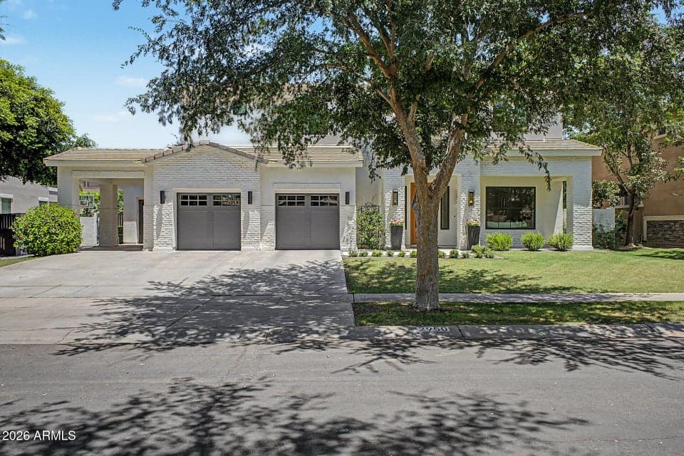 2950 E COMSTOCK Drive, Gilbert, AZ 85296 — photo 1 of 57