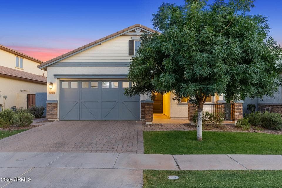 3929 E APPALOOSA Road, Gilbert, AZ 85296 — photo 1 of 74