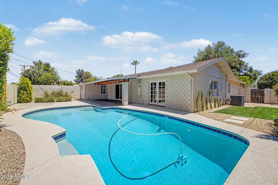 8202 E SELLS Drive, Scottsdale, AZ 85251 — photo 1 of 32