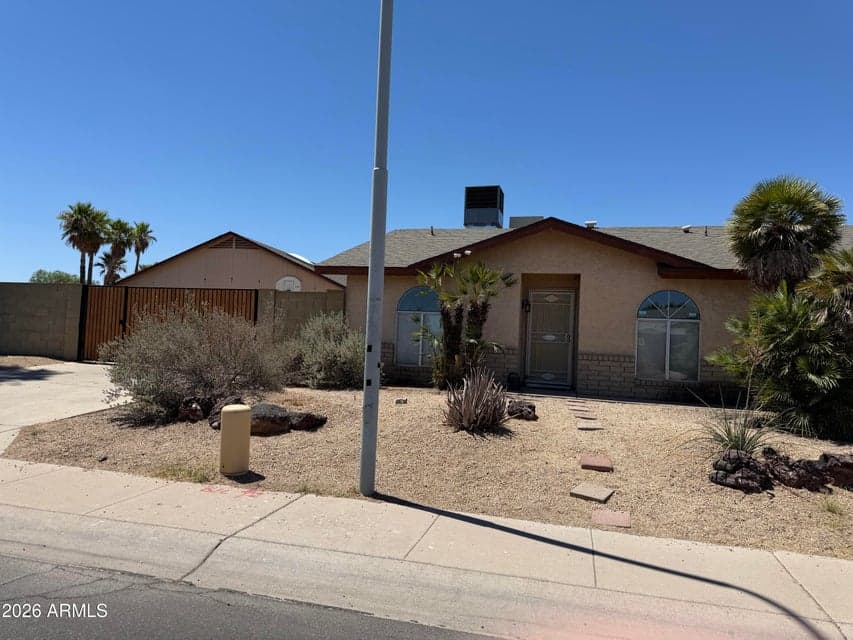 8659 W EARLL Drive W, Phoenix, AZ 85037 — photo 1 of 39