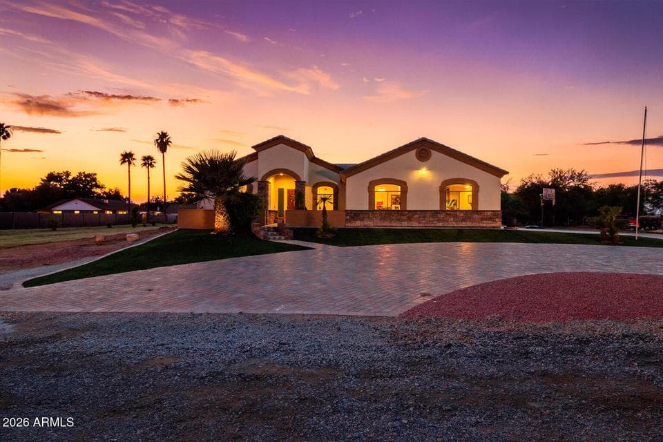 5618 S 100TH Avenue, Tolleson, AZ 85353 — photo 1 of 49