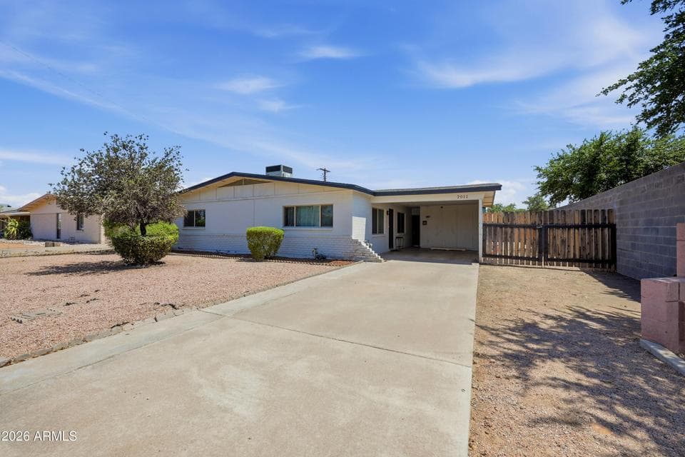 2011 E BRAMBLE Avenue, Mesa, AZ 85204 — photo 1 of 27