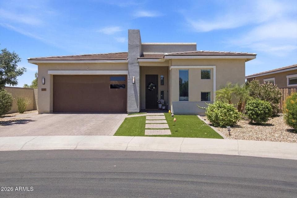 5140 S SPRINGS Place, Chandler, AZ 85249 — photo 1 of 31