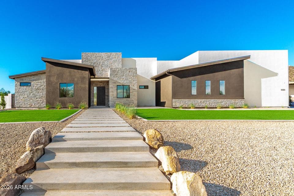 8304 E Quill Street, Mesa, AZ 85207 — photo 1 of 90