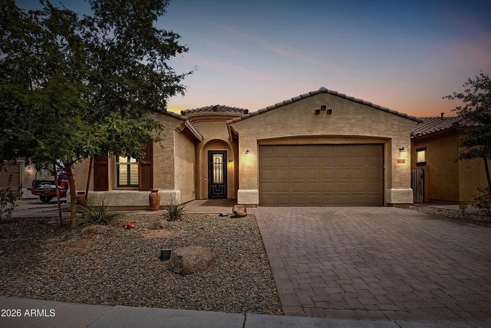 7521 S WOODCHUTE Drive, Gold Canyon, AZ 85118 — photo 1 of 39