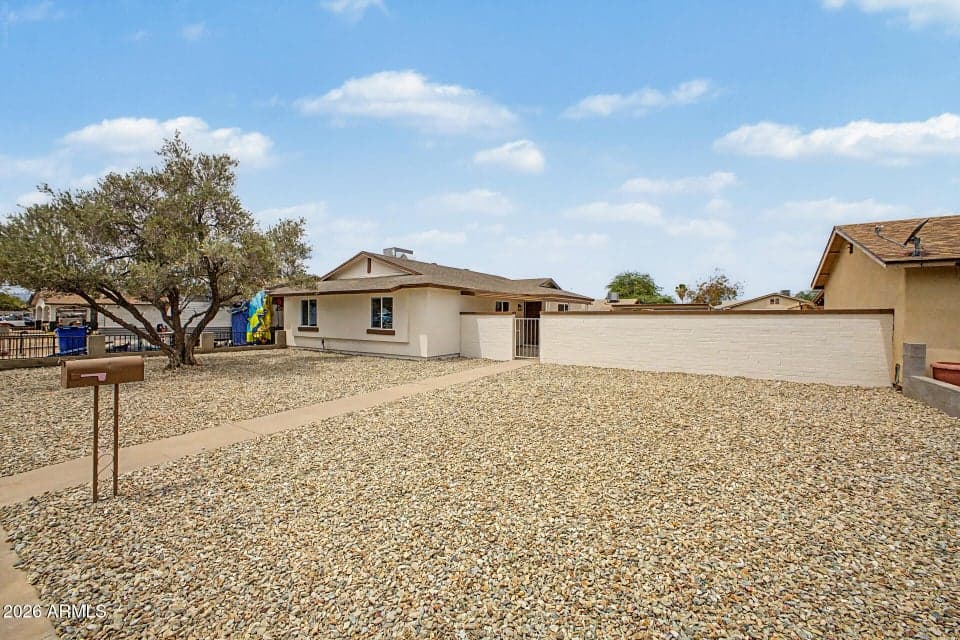 1134 N 60th Drive, Phoenix, AZ 85043 — photo 1 of 26