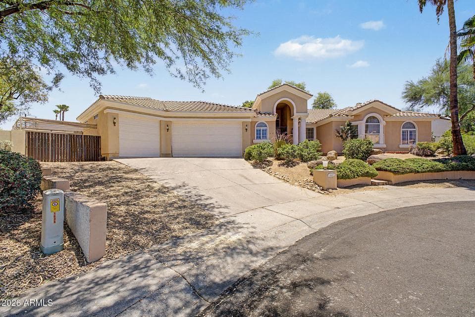 1621 E MONTE CRISTO Avenue, Phoenix, AZ 85022 — photo 1 of 36