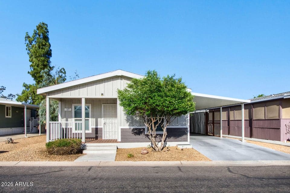 6960 W PEORIA Avenue 17, Peoria, AZ 85345 — photo 1 of 24