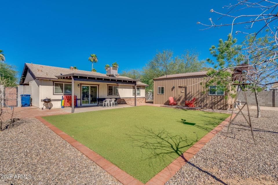 2802 N PENNINGTON Drive, Chandler, AZ 85224 — photo 1 of 29