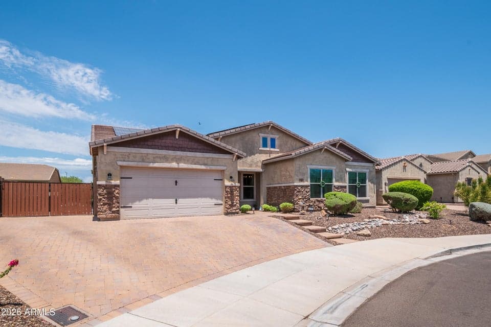 RV Gate W/Extended Pavers