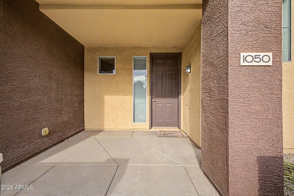6605 N 93RD Avenue 1050, Glendale, AZ 85305 — photo 1 of 23