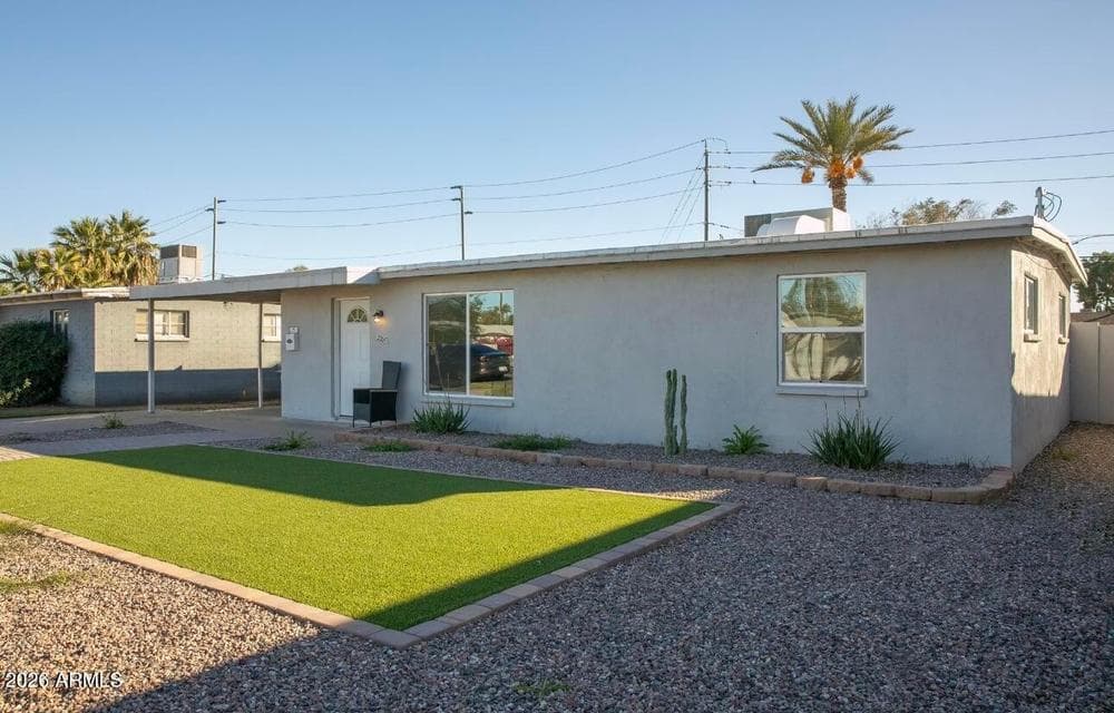 2205 W Cambridge Avenue, Phoenix, AZ 85009 — photo 1 of 13