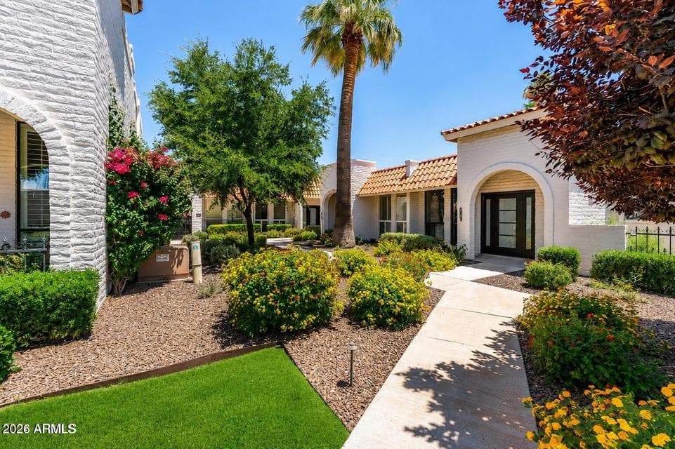 7113 E MCDONALD Drive, Paradise Valley, AZ 85253 — photo 1 of 27