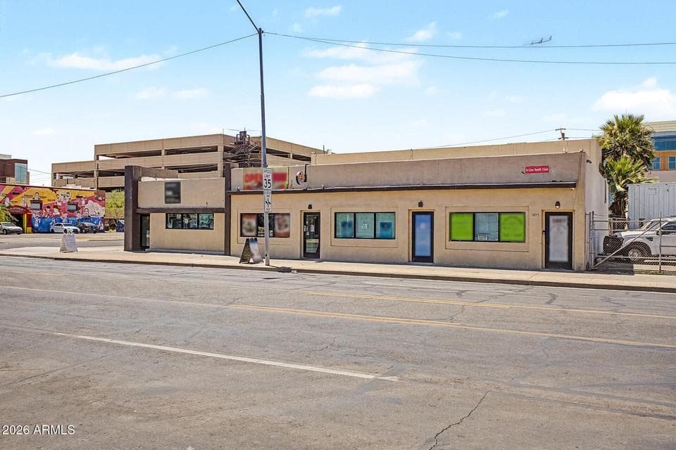 1805 W VAN BUREN Street, Phoenix, AZ 85007 — photo 1 of 24