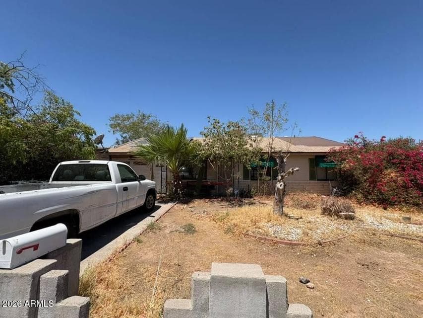 18238 N 34TH Avenue, Phoenix, AZ 85053 — photo 1 of 16