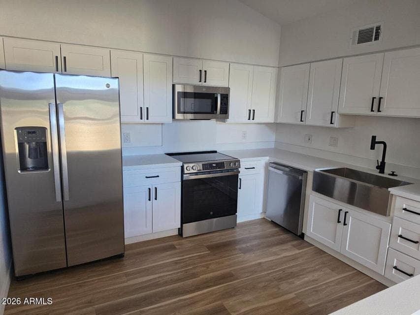 525 N MAY Street 9, Mesa, AZ 85201 — photo 1 of 18