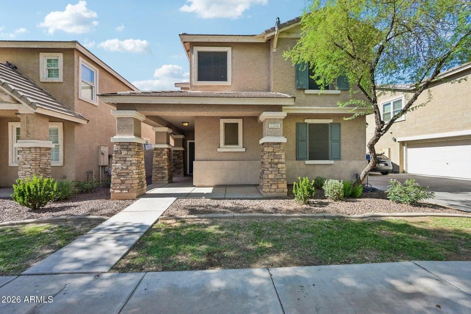2330 E PECAN Road, Phoenix, AZ 85040 — photo 1 of 32