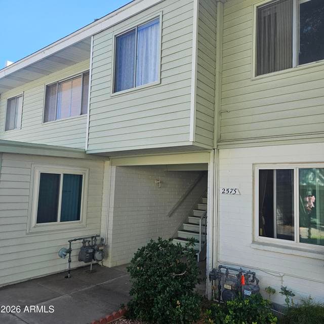 Middle Breezeway