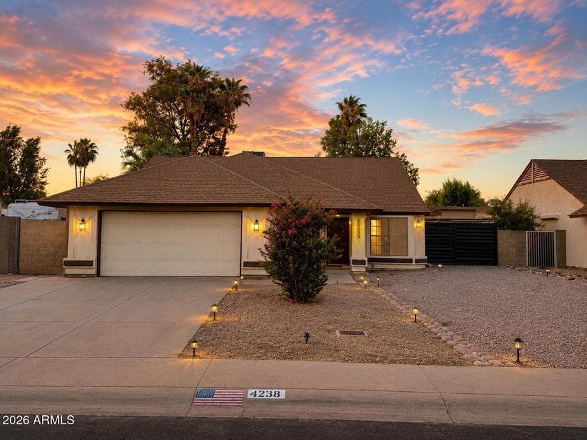 4238 E EVERETT Drive, Phoenix, AZ 85032 — photo 1 of 41