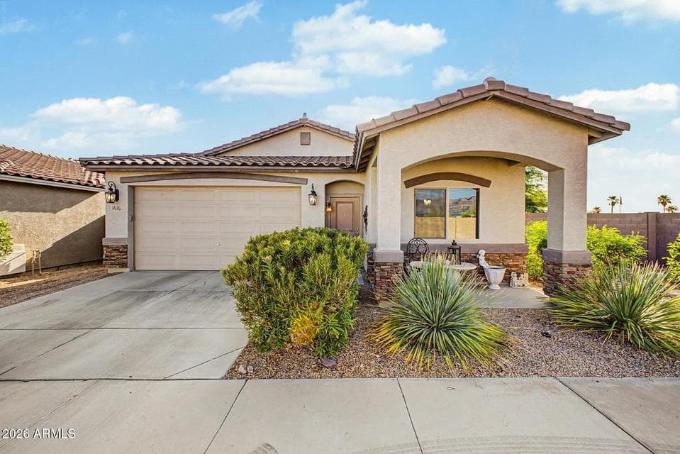 1616 S ARYELLE Road, Apache Junction, AZ 85119 — photo 1 of 15