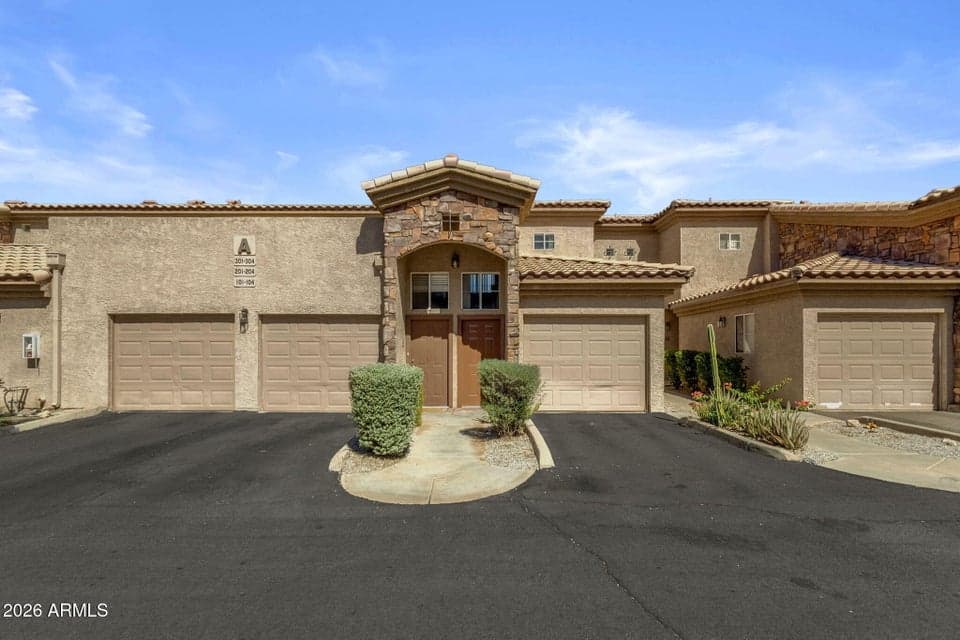13700 N FOUNTAIN HILLS Boulevard 303, Fountain Hills, AZ 85268 — photo 1 of 31
