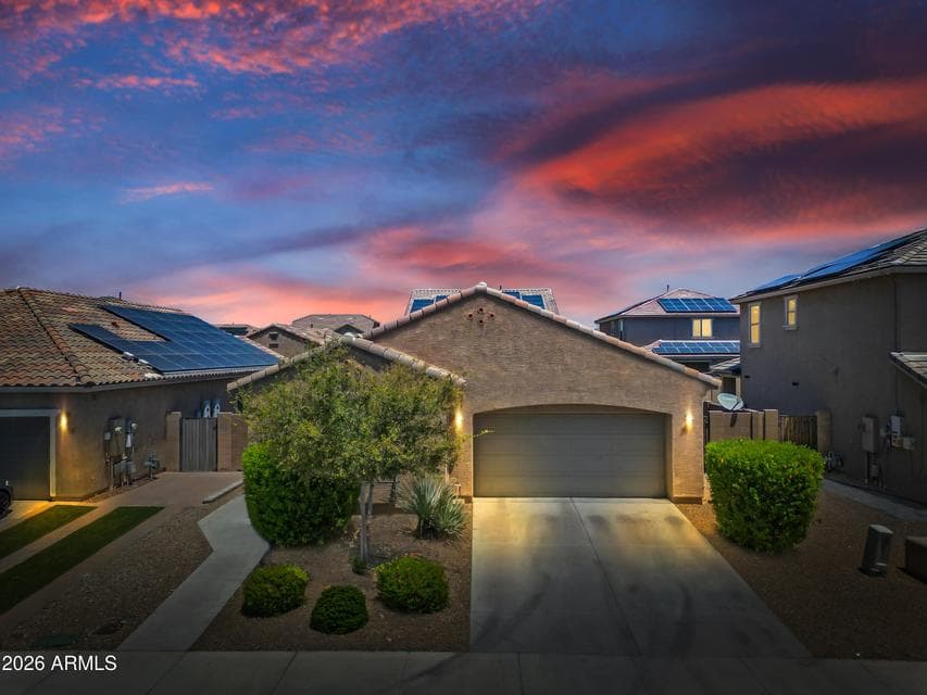 12118 W HIDE Trail, Peoria, AZ 85383 — photo 1 of 40