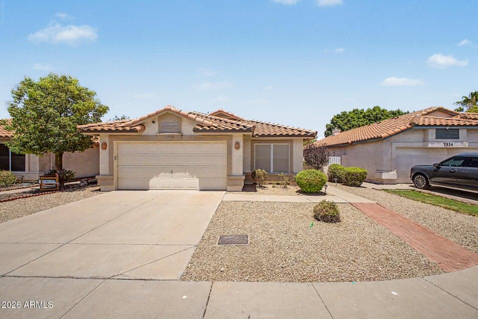 7518 W KERRY Lane, Glendale, AZ 85308 — photo 1 of 38