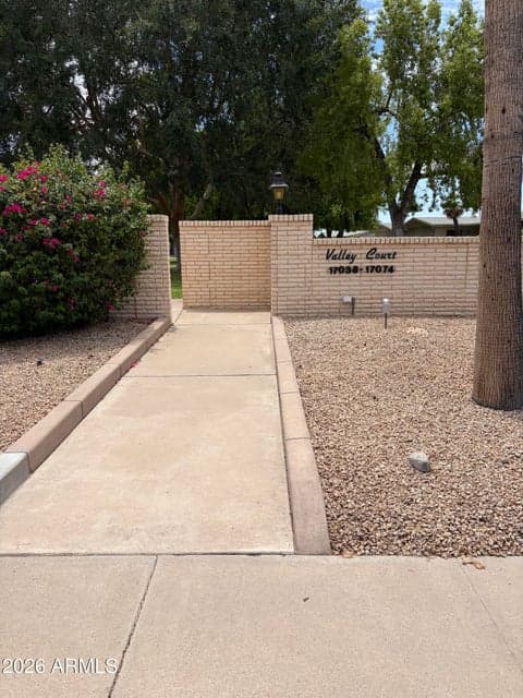 17062 N 106th Ave