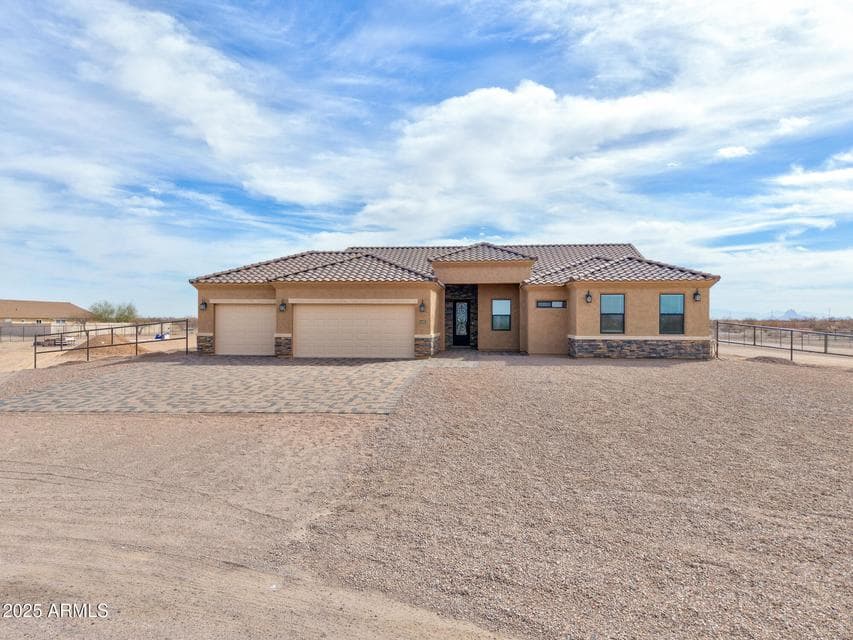 7610 W ALSDORF Road, Casa Grande, AZ 85193 — photo 1 of 35