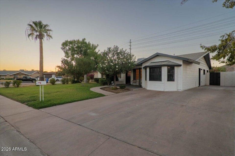 1708 W SUNNYSLOPE Lane, Phoenix, AZ 85021 — photo 1 of 29